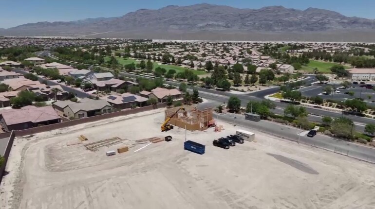 7325 Aliante Pky, North Las Vegas, NV à louer - Photo de l’immeuble – Image 3 sur 7