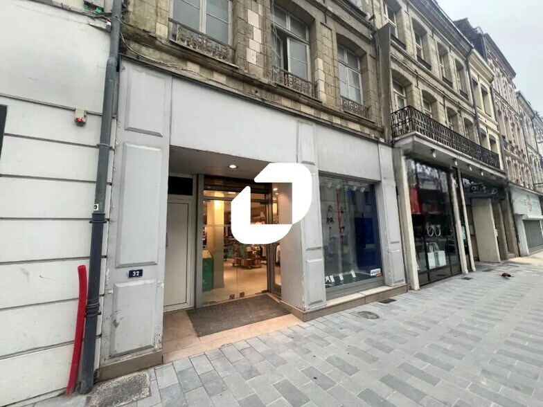 Local commercial dans Douai à louer - Photo de l’immeuble – Image 1 sur 3