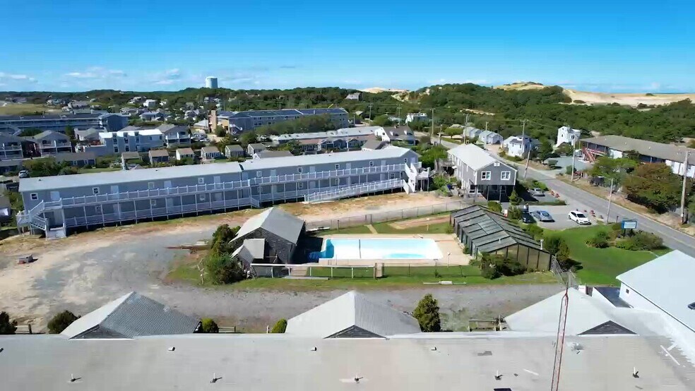 706 Shore Rd, North Truro, MA à vendre - Vidéo sur l’annonce professionnelle – Image 2 sur 85