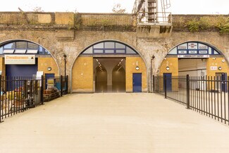 Plus de détails pour Raymouth Rd, Londres - Industriel/Logistique à louer