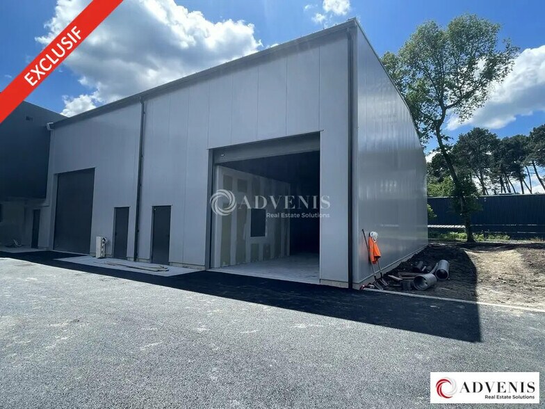 Local d’activités dans Canéjan à louer - Photo de l’immeuble – Image 1 sur 8