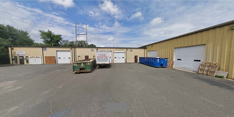 968 Shrewsbury Ave, Tinton Falls, NJ à louer - Photo de l’immeuble – Image 2 sur 7