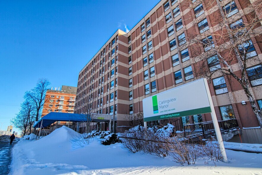 2330 Carling Ave, Ottawa, ON à vendre - Photo de l’immeuble – Image 3 sur 16