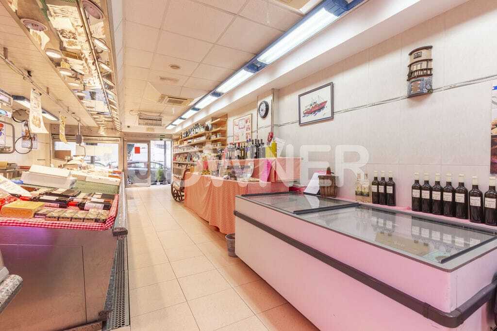 Local commercial dans Madrid, Madrid à louer Photo intérieure– Image 1 sur 7