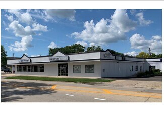Plus de détails pour 303-313 E State St, Sycamore, IL - Local commercial à louer