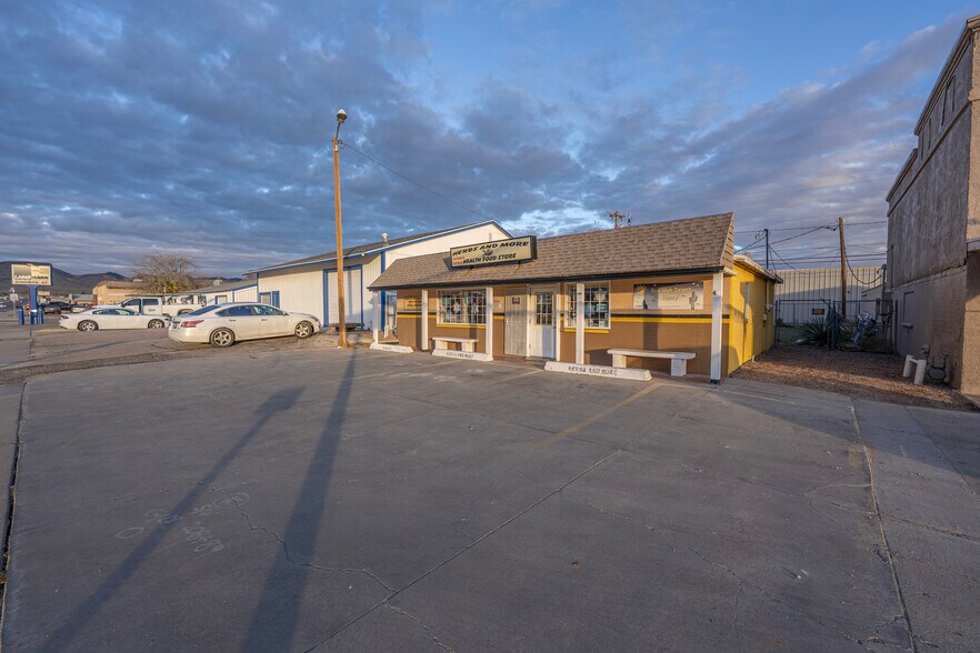 2565 E Northern Ave, Kingman, AZ à vendre - Photo principale – Image 1 sur 10