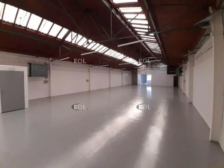 Local d’activités dans Villeneuve-Saint-Georges à louer - Photo intérieure – Image 3 sur 4