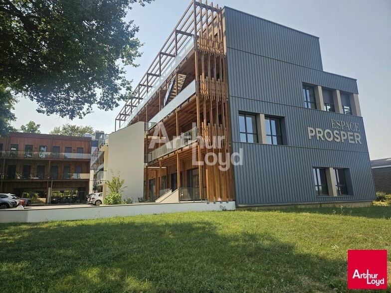 Bureau dans Beaucouzé à louer - Photo de l’immeuble – Image 2 sur 2