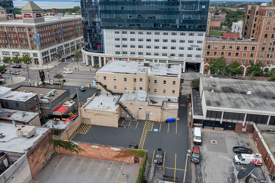 255 Delaware Ave, Buffalo, NY à louer - Photo de l’immeuble – Image 3 sur 5