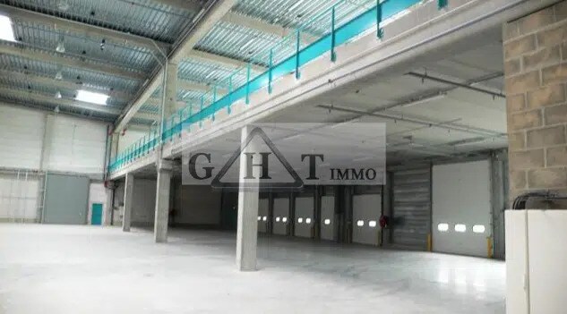 Industriel/Logistique dans Gretz-Armainvilliers à louer - Photo de l’immeuble – Image 3 sur 5