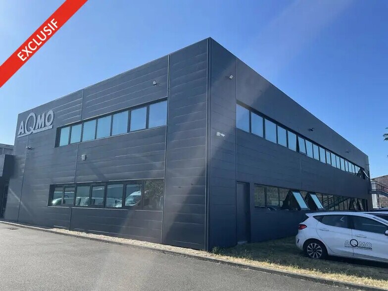 Local d'activités dans Blanquefort à vendre - Photo de l’immeuble – Image 3 sur 14