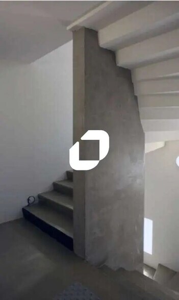 Bureau dans Bordeaux à louer - Photo de l’immeuble – Image 3 sur 9