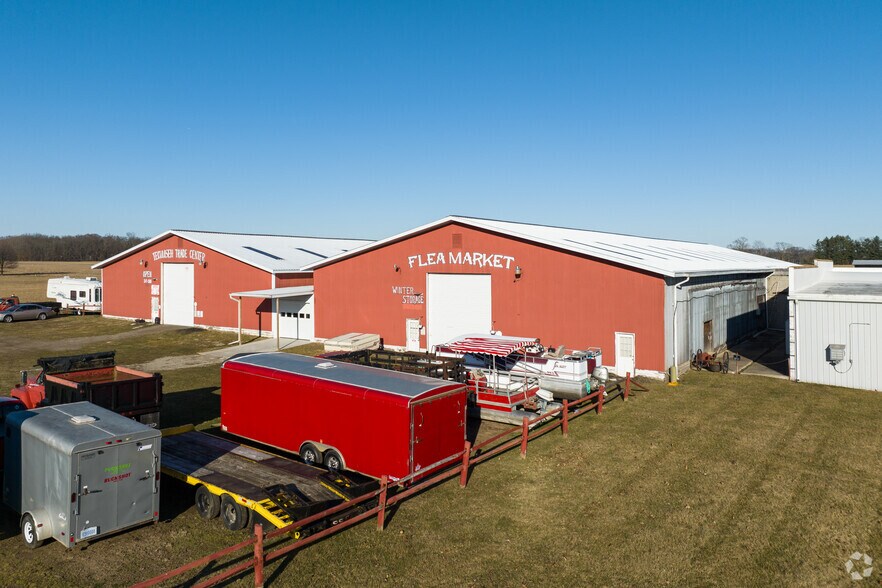 9129 Tecumseh Clinton Hwy, Tecumseh, MI à louer - Photo de l’immeuble – Image 2 sur 6