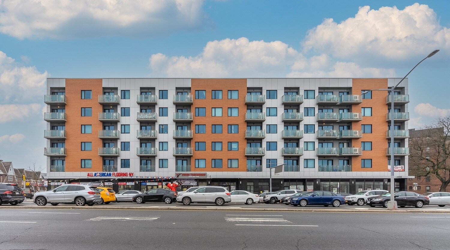 62-98 Woodhaven Blvd, Rego Park, NY à vendre Photo de l’immeuble– Image 1 sur 8