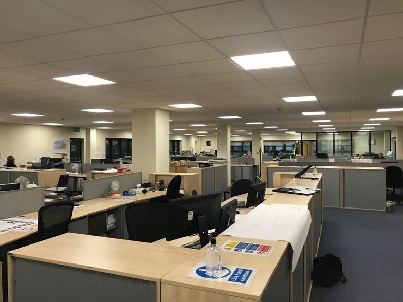 Maidstone Rd, Sidcup à louer - Photo de l’immeuble – Image 3 sur 11