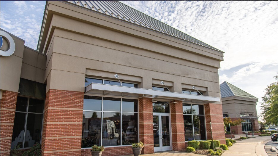 2905 SE Walton Blvd, Bentonville, AR à louer - Photo de l’immeuble – Image 2 sur 19