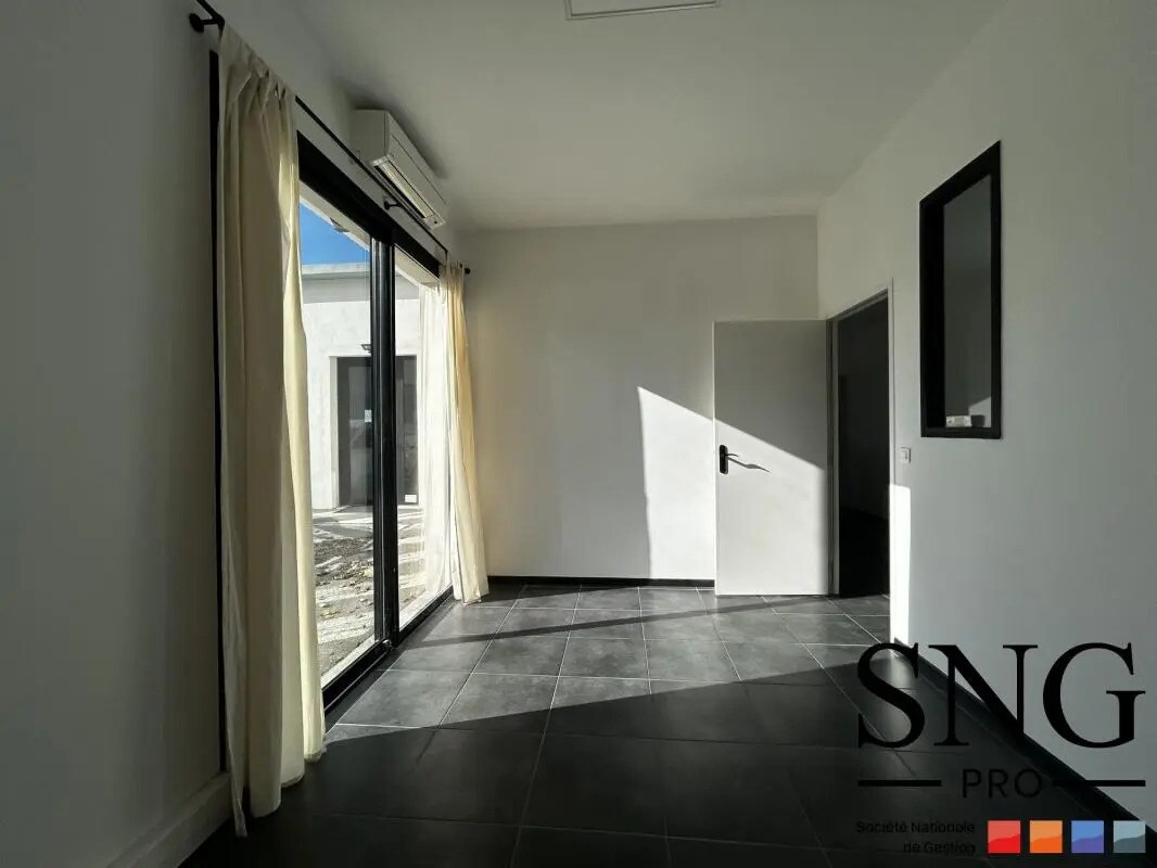 Bureau dans Éguilles à louer Photo de l’immeuble– Image 1 sur 12