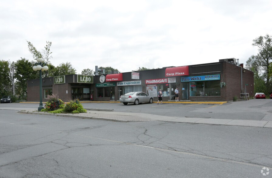 461 Donald B Munro Dr, Ottawa, ON à vendre - Photo principale – Image 1 sur 2