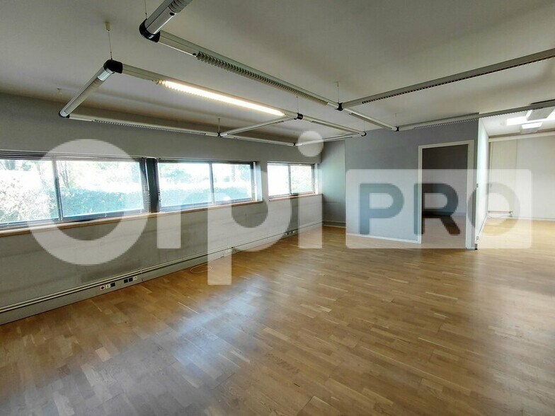 Bureau dans La Baule Escoublac à louer - Photo intérieure – Image 1 sur 4
