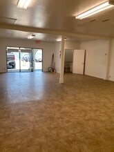 1605 W Mission Rd, San Marcos, CA à louer Photo intérieure– Image 1 sur 3