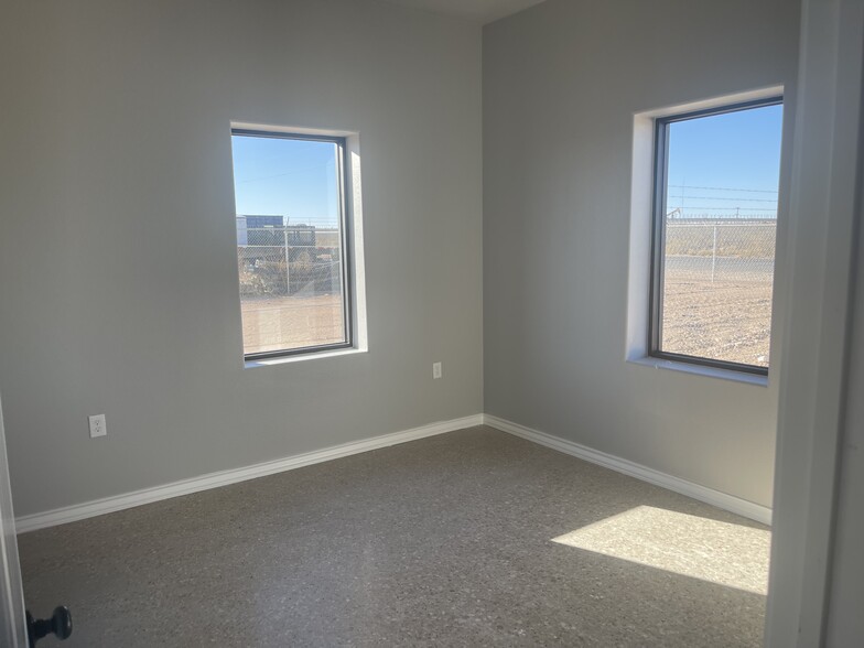 TBD Lot 4 W 42nd St, Odessa, TX à louer - Photo de l’immeuble – Image 3 sur 7
