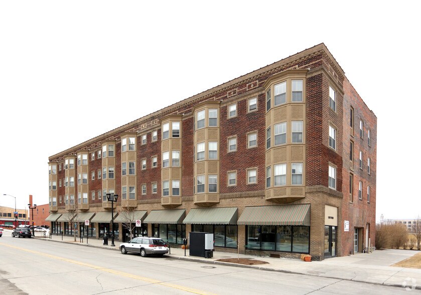1305 Locust St, Des Moines, IA à louer - Photo de l’immeuble – Image 2 sur 5