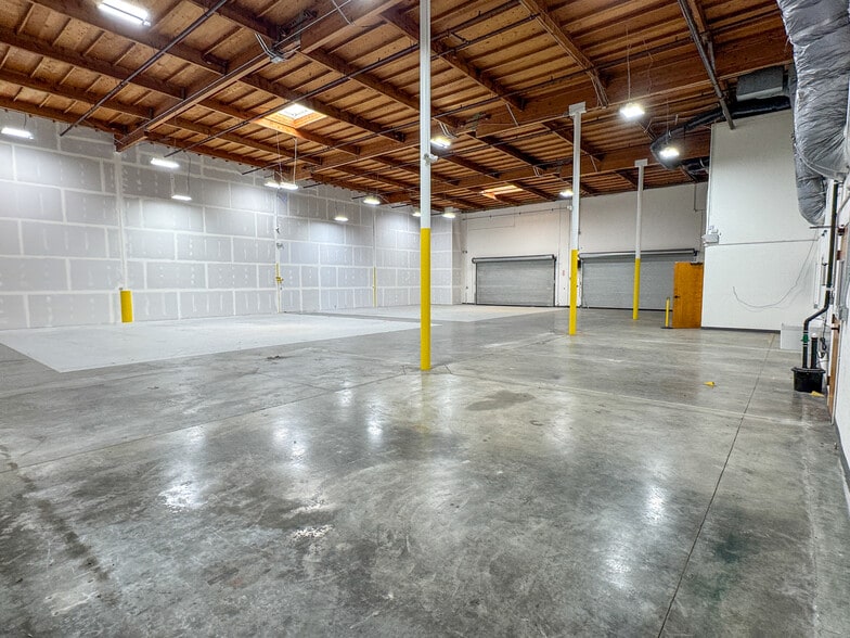 415-425 E Grand Ave, South San Francisco, CA à louer - Photo intérieure – Image 3 sur 4