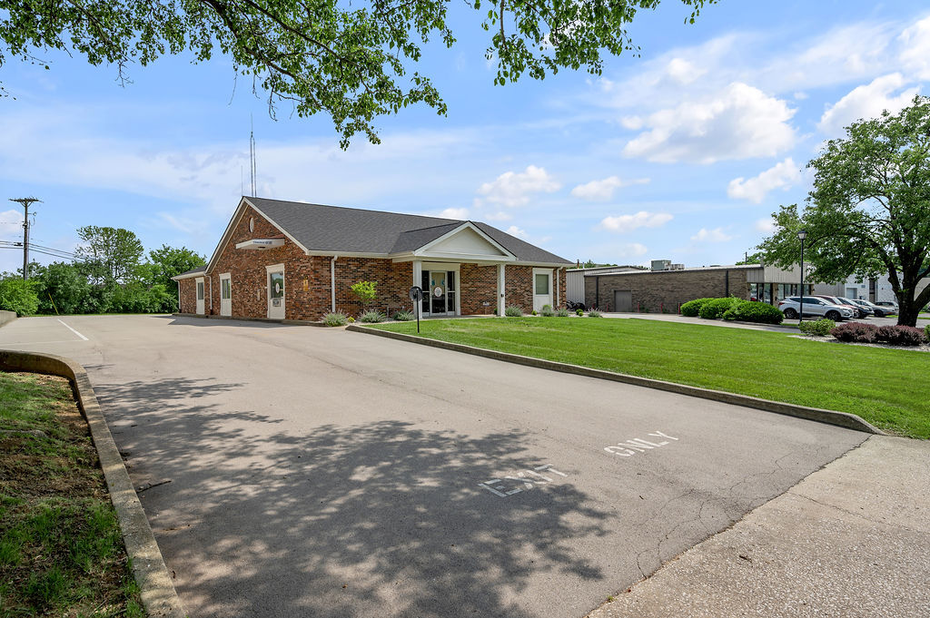 250 Crossfield Dr, Versailles, KY à vendre Photo intérieure– Image 1 sur 64