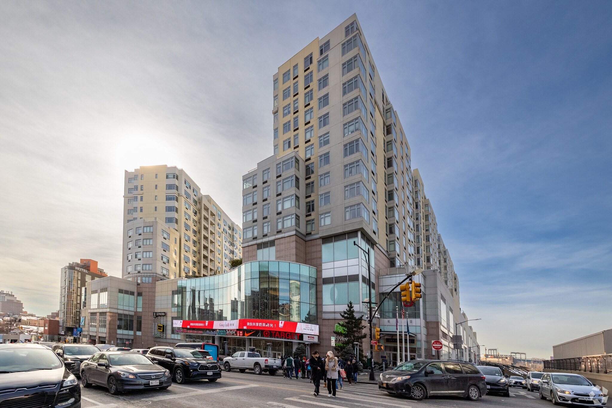 40-24 College Point Blvd, Flushing, NY à vendre Photo de l’immeuble– Image 1 sur 8