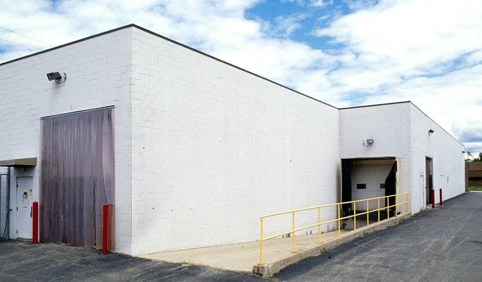 24351 Indoplex Cir, Farmington Hills, MI à vendre - Autre – Image 3 sur 8