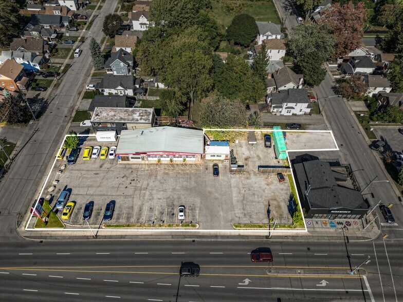 6499 Lundys Ln, Niagara Falls, ON à vendre - Photo de l’immeuble – Image 3 sur 40