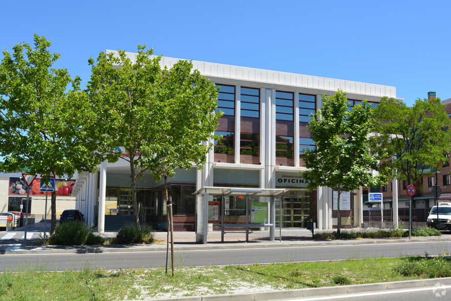 Paseo de Europa, 26, San Sebastián de los Reyes, Madrid à louer - Photo de l’immeuble – Image 2 sur 3