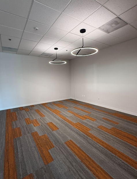 480-484 Oakmead Pky, Sunnyvale, CA à louer Photo principale– Image 1 sur 6