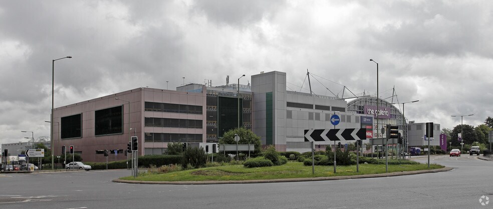 Comet Way, Hatfield à louer - Photo principale – Image 1 sur 3