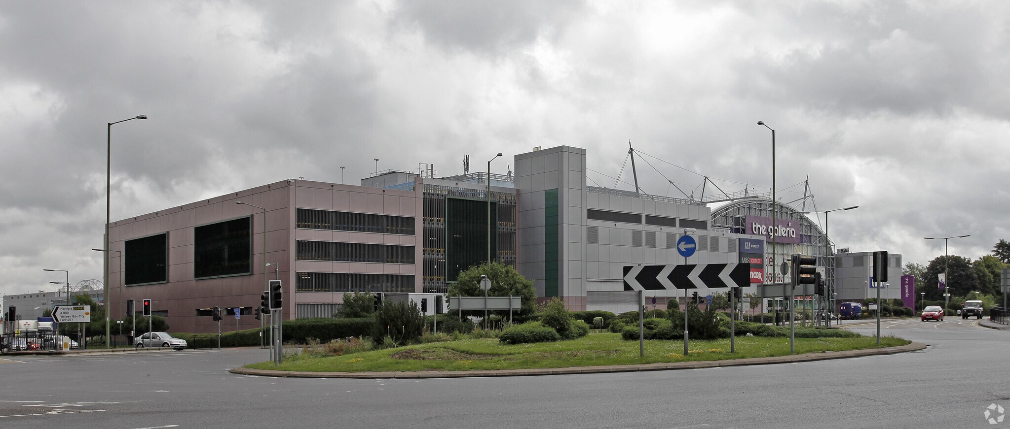 Comet Way, Hatfield à louer Photo principale– Image 1 sur 4