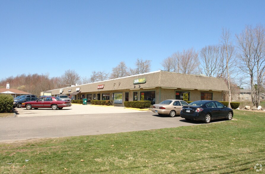 163 S Broad St, Pawcatuck, CT à louer - Photo principale – Image 1 sur 6
