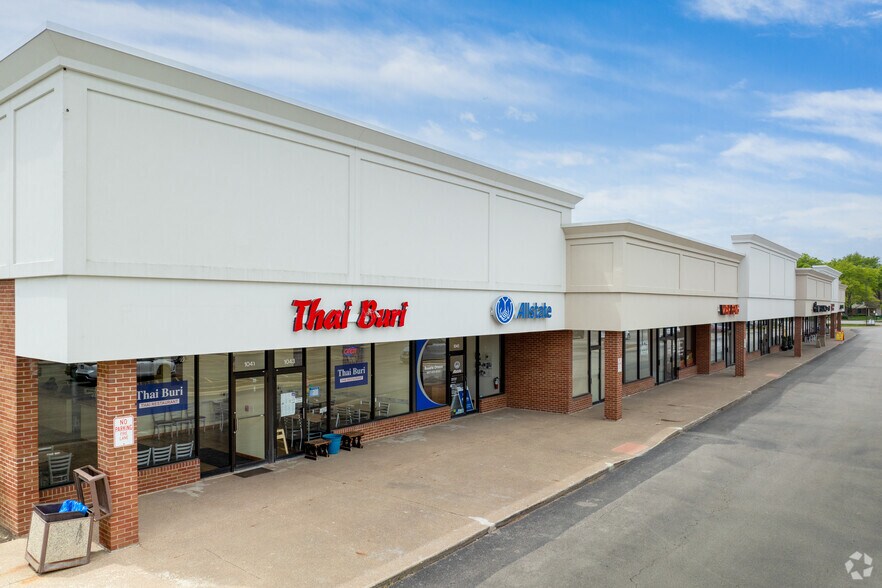 1041-1083 Lake Cook Rd, Wheeling, IL à louer - Photo de l’immeuble – Image 1 sur 20