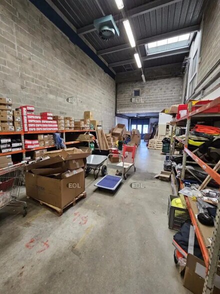 Local d’activités dans Fresnes à louer - Photo intérieure – Image 3 sur 7