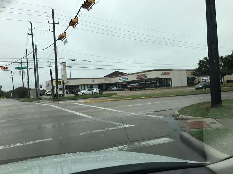 17036-17038 W Little York Rd, Houston, TX à louer - Photo de l’immeuble – Image 3 sur 7