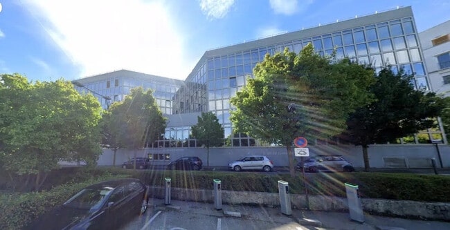 Plus de détails pour 58 Chemin De La Justice, Châtenay-Malabry - Bureau à vendre