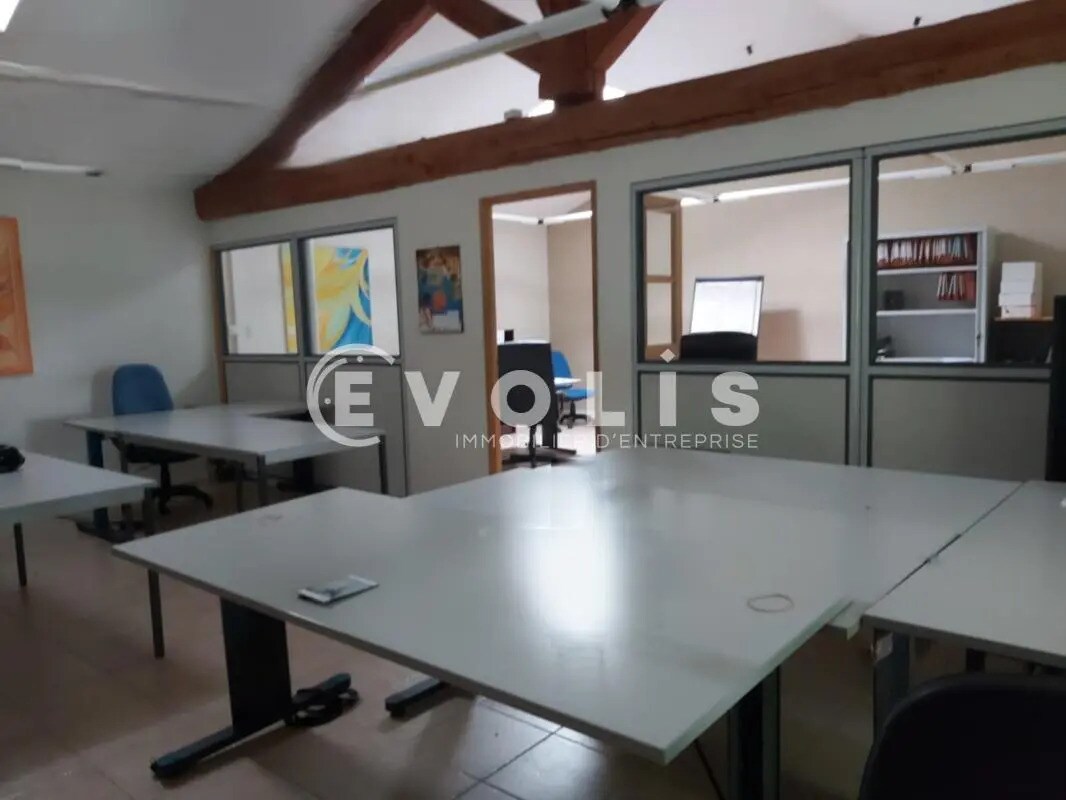 Bureau dans Velleron à louer Photo intérieure– Image 1 sur 10
