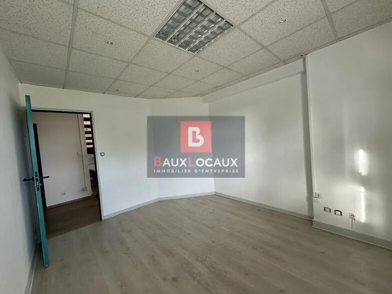 Bureau dans Avignon à louer - Photo intérieure – Image 3 sur 8