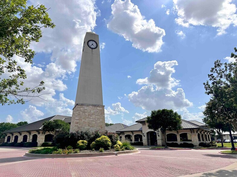 8501 Wade Blvd, Frisco, TX à vendre - Photo de l’immeuble – Image 3 sur 6