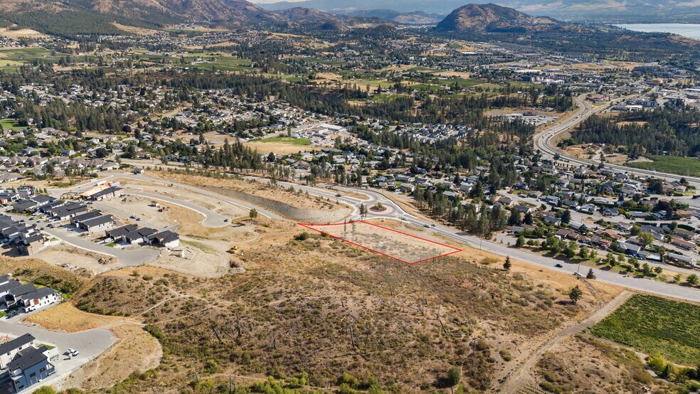 Morningside Dr, West Kelowna, BC à vendre - Photo de l’immeuble – Image 3 sur 6