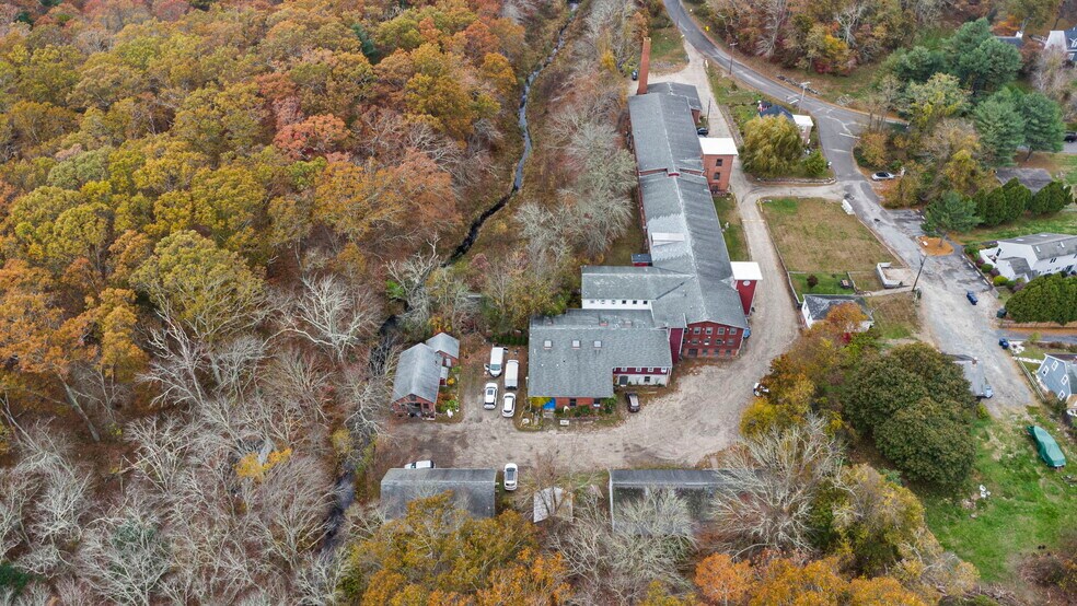 215 Shady Lea Rd, North Kingstown, RI à vendre - Aérien – Image 2 sur 35