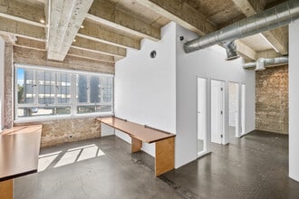 6363 Wilshire Blvd, Los Angeles, CA à louer Photo de l’immeuble– Image 1 sur 4