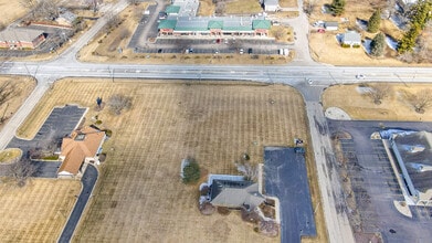 2002 Holian Dr, Spring Grove, IL à louer Aérien– Image 2 sur 20