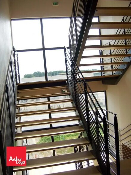 Bureau dans Nogent-le-Phaye à louer - Photo intérieure – Image 3 sur 3