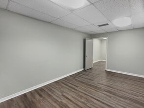 574 Azalea Rd, Mobile, AL à louer Photo intérieure– Image 1 sur 5