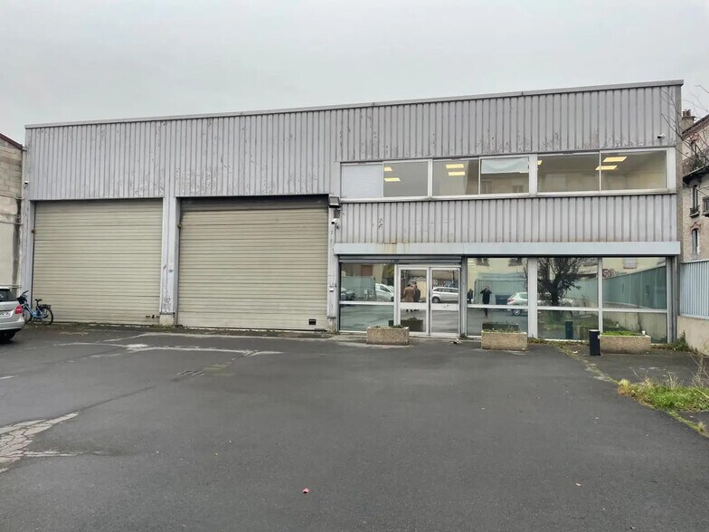 Local d’activités dans Aubervilliers à louer - Photo de l’immeuble – Image 1 sur 7